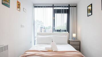 1 bedroom, iron/ironing board, WiFi, bed sheets