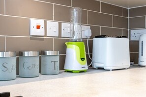 Kaffee und/oder Kaffeemaschine