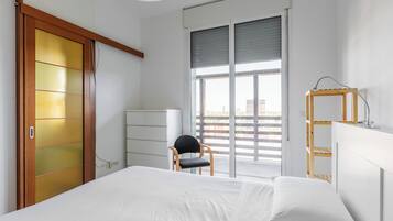 Apartemen, 1 Tempat Tidur Double dengan tempat tidur Sofa, pemandangan kota | Setrika/meja setrika dan Wi-Fi gratis