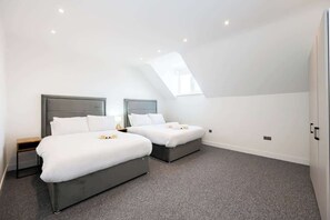 2 chambres, fer et planche à repasser, Wi-Fi, literie fournie