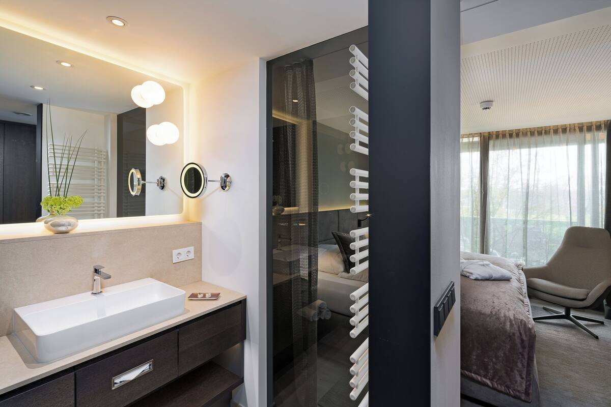 Premium bedding, minibar, in-room safe, blackout curtains