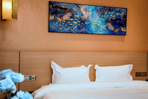 Classic Single Room, Courtyard View | Soundproofing, free WiFi - Wealth Hotel (Lagos)
