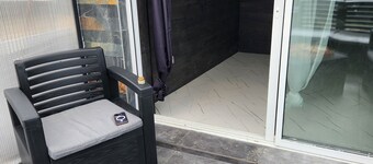 Quiet duplex with terrace 3min from Dijon + ring road. Ideal for professionals on the move