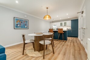 Dining - Skye Sands | St Mary’s Gardens (No 1) (St Andrews)