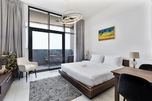 1 bedroom, in-room safe, iron/ironing board, free WiFi