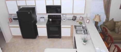 Maison, 4 chambres | Cuisine privée