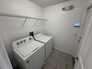 House, 3 Bedrooms | Interior