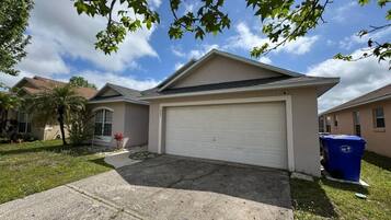 House, 3 Bedrooms | Exterior