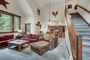 Townhome, 3 Bedrooms | Living area