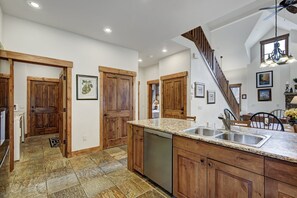 Townhome, 3 Bedrooms | Interior