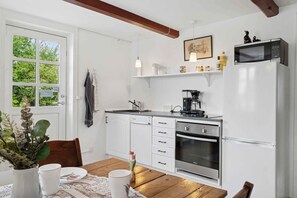 Kühlschrank, Ofen, Herdplatte, Geschirrspüler