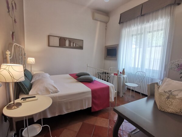 Standard Double Room | In-room safe, desk, free WiFi