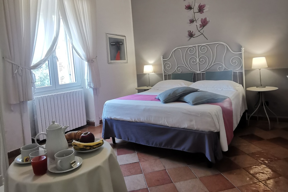Coffres-forts dans les chambres, bureau, Wi-Fi gratuit