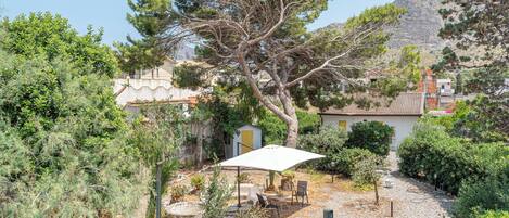 Apartment, 2 Bedrooms, Garden View | Terrace/patio