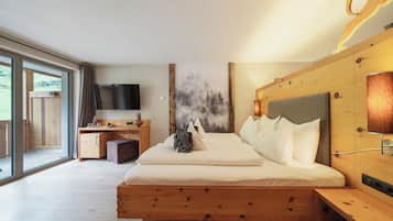 Superior Double Room, Balcony, Mountain View | In-room safe, desk, laptop workspace, blackout curtains