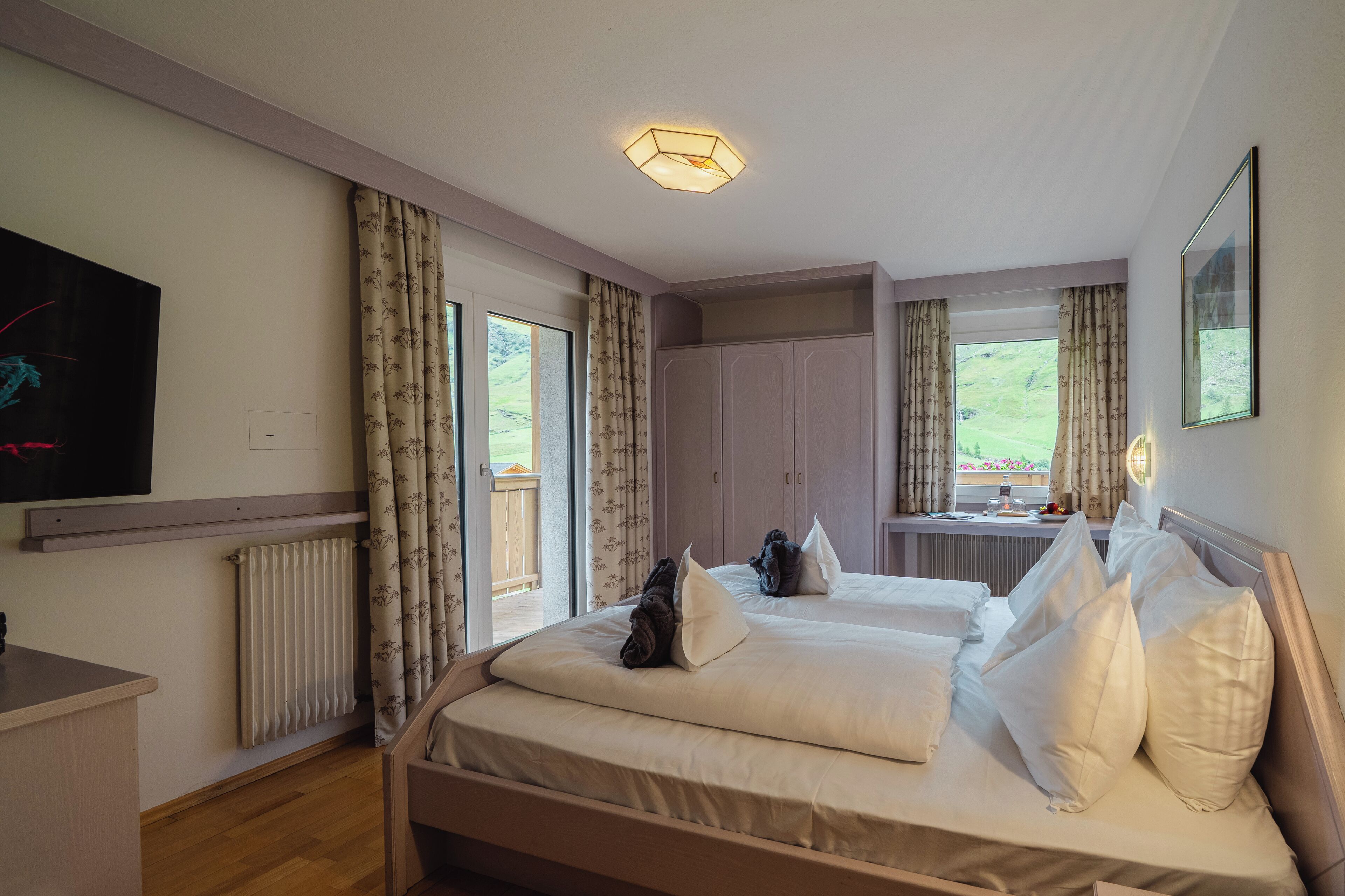 In-room safe, desk, laptop workspace, blackout curtains