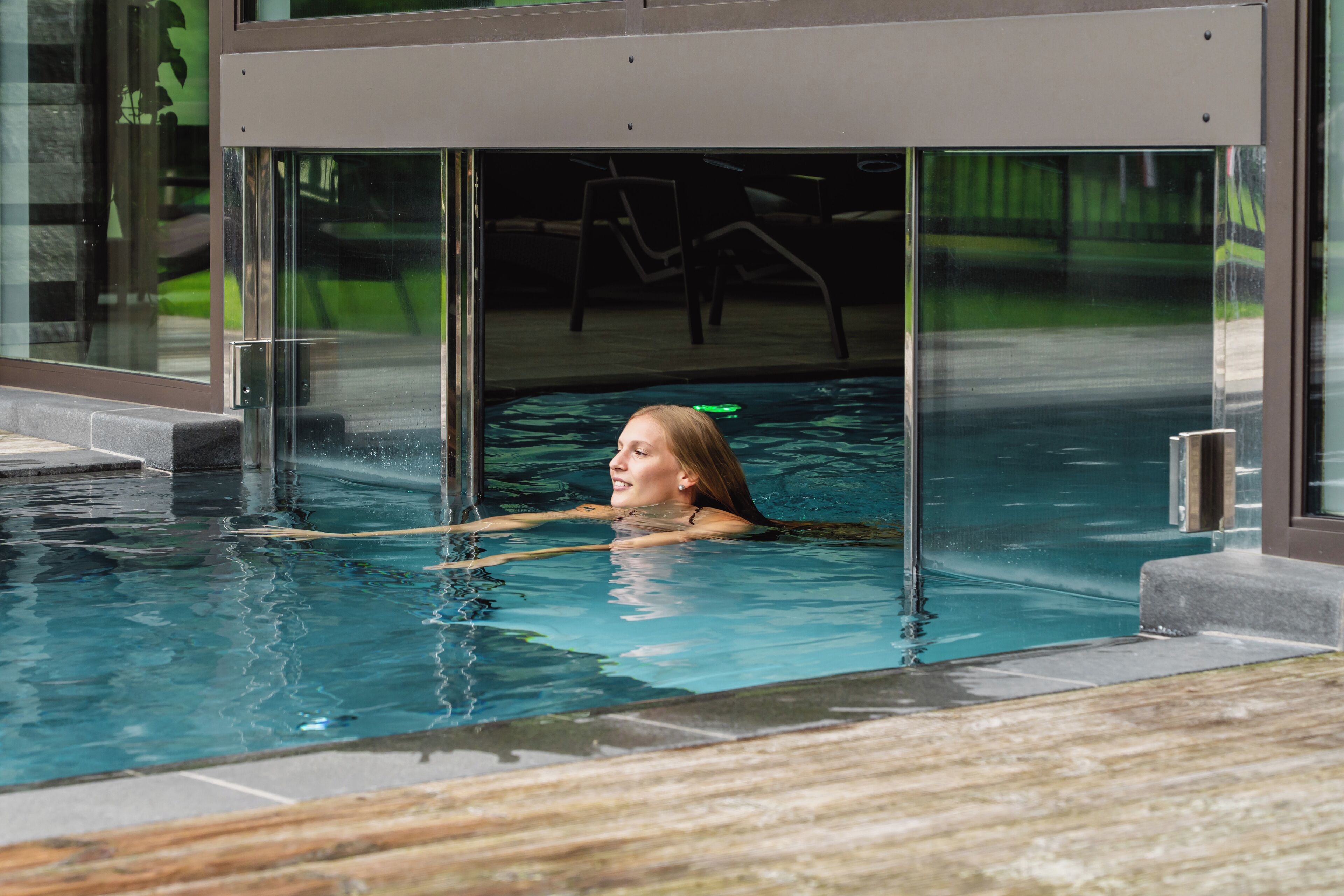 Indoor pool, outdoor pool