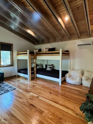 2 bedrooms, iron/ironing board, Internet, bed sheets - Rustic-Modern Lake House with Bunk Room, Large Deck & Lake Views (Afton)