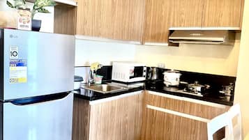 Signature Condo, 1 Bedroom, Non Smoking, Kitchen | Private kitchen