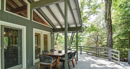 Lakefront Achieve Cabin / 3BR on 200-Acre Estate