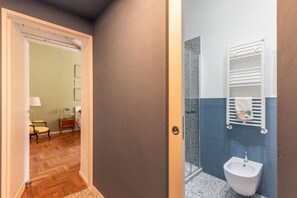 Shower, hair dryer, bidet, toilet paper