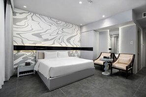 ميني بار وبديكورات فريدة لكل غرفة وطراز فريد لكل وحدة ومكتب