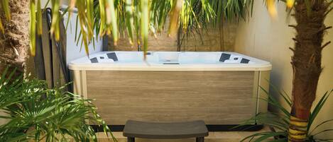 Baignoire à remous extérieure