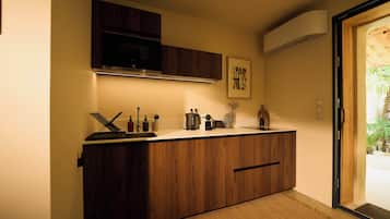 Microwave, stovetop