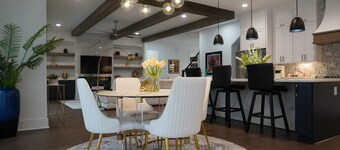 Stunning 4 bd Lux home offering comfort & style