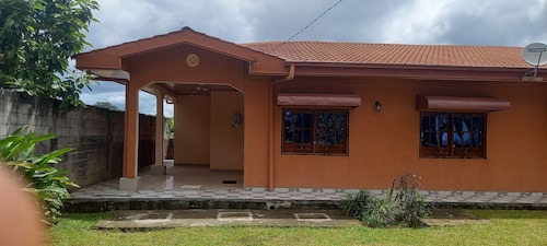 Furnished 2 bedroom apartment Barrière, parking downtown ebolowa.