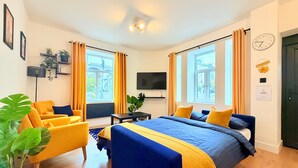 2 bedrooms, iron/ironing board, WiFi (free), bed sheets