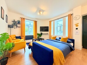 2 bedrooms, iron/ironing board, free WiFi, bed sheets