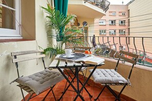 Deluxe appartement, 4 slaapkamers, balkon | Balkon