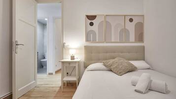 Apartment, 4 Schlafzimmer, Balkon | Bügeleisen/Bügelbrett