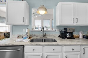 Maison, Plusieurs lits (Leaning Palms) | Cuisine privée | Épices, filtres à cafés et à thé réutilisables