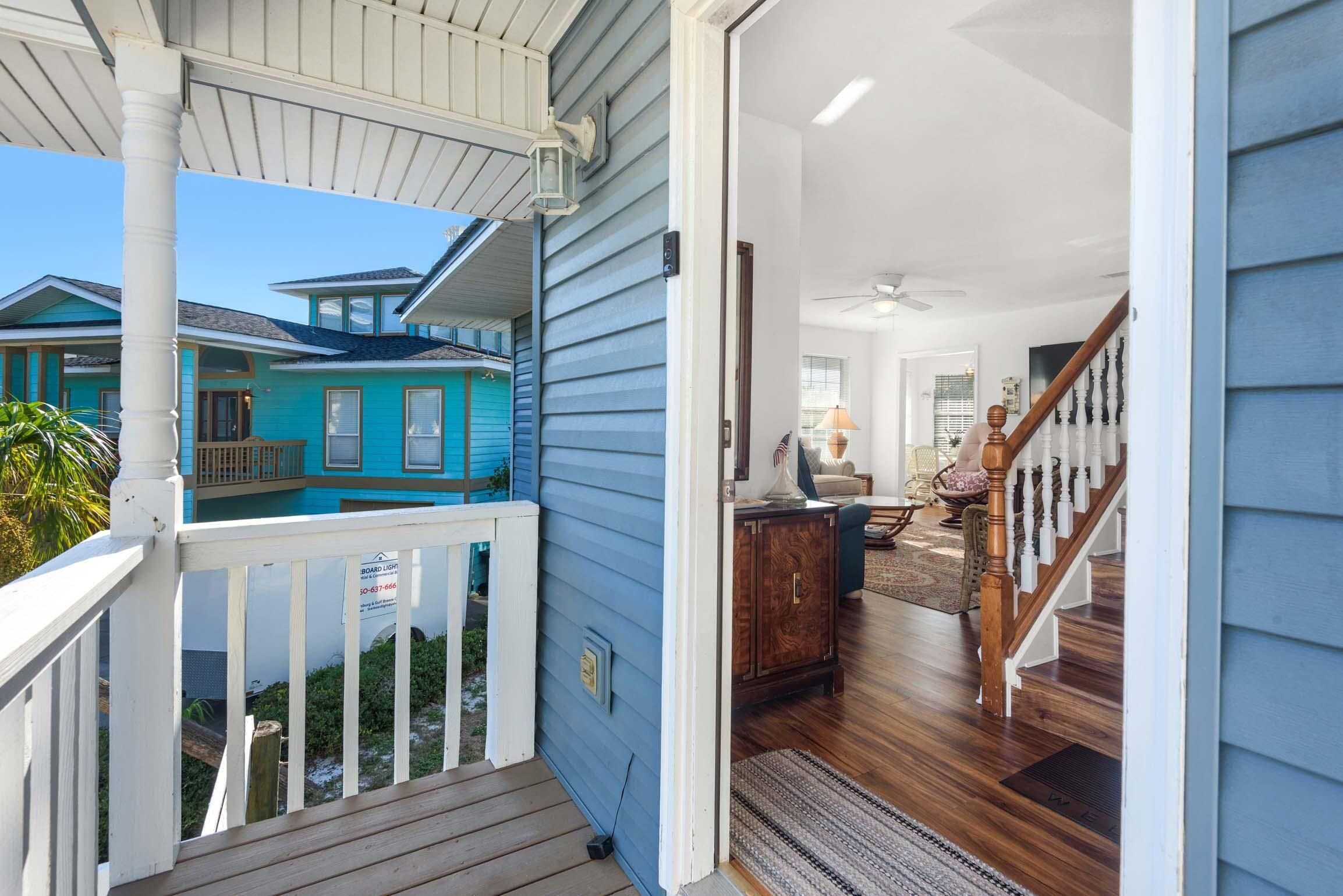 House, Multiple Beds (Leaning Palms) | Interior