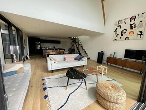Smart-TV, Bücher