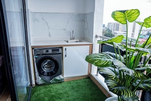 Superior Apartment, 1 Bedroom, Balcony, City View | Laundry