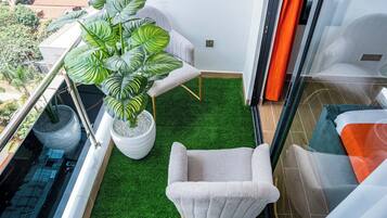 Superior-Apartment, 1 Schlafzimmer, Balkon, Stadtblick | Balkon
