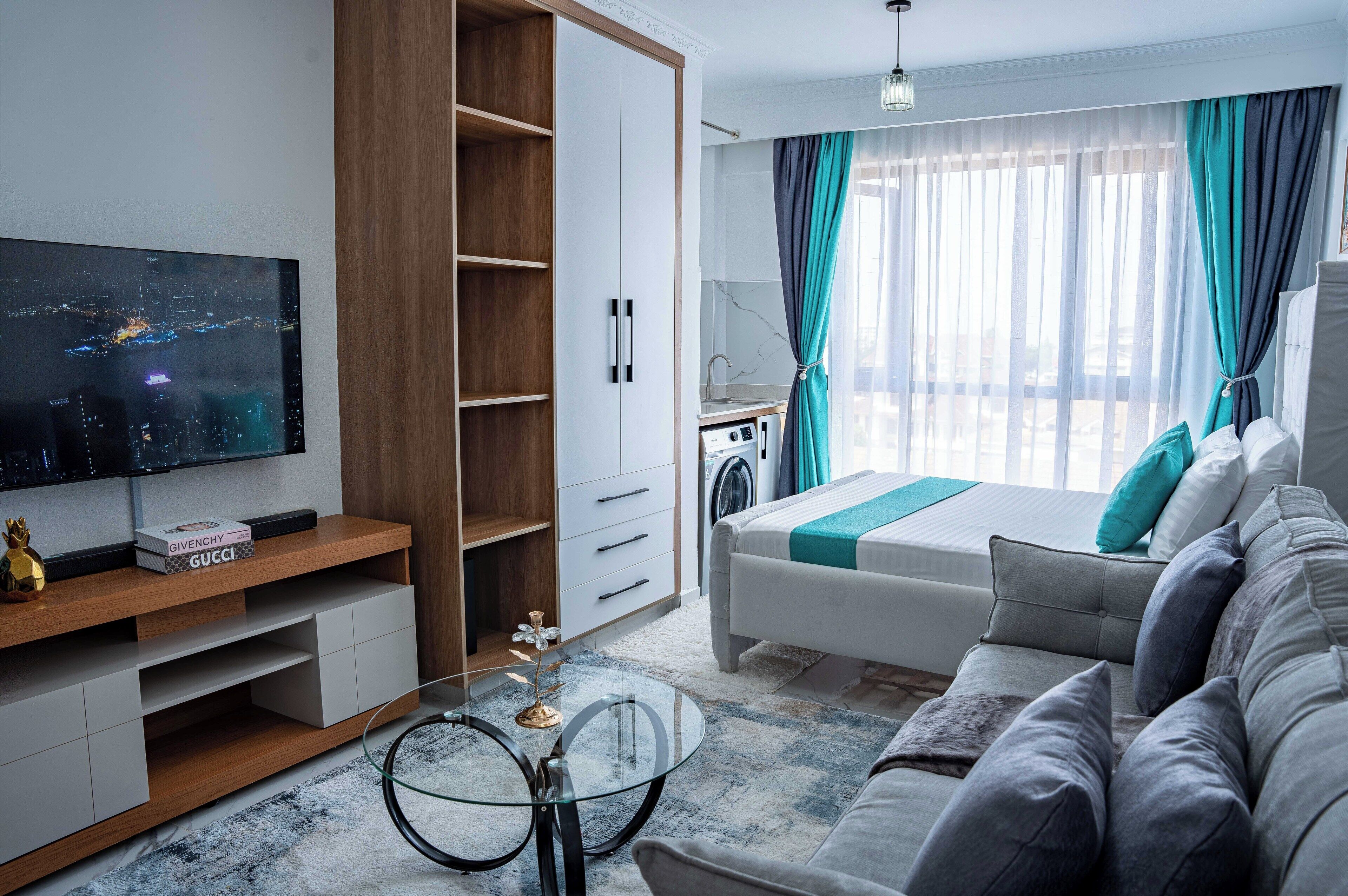 Superior Studio, 1 King Bed, Private Bathroom, City View | In-room safe, desk, laptop workspace, blackout drapes