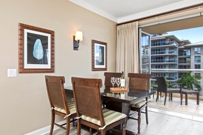 Condo (3 Bedrooms) | Dining