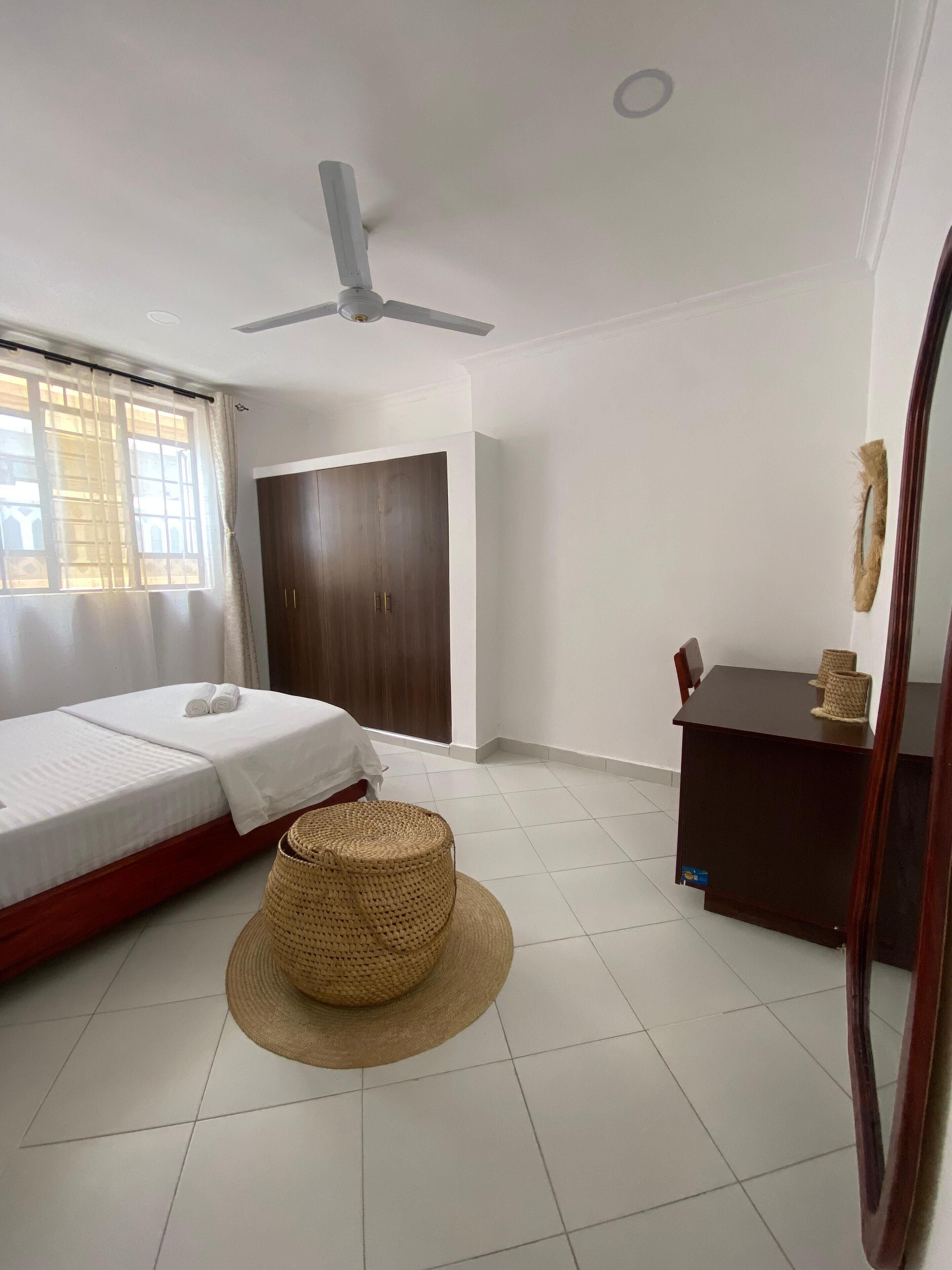 1 bedroom, desk, iron/ironing board, free WiFi