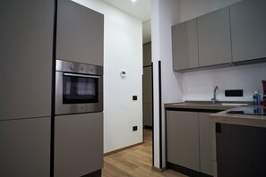 Refrigerador, horno, placa de cocina, lavavajillas