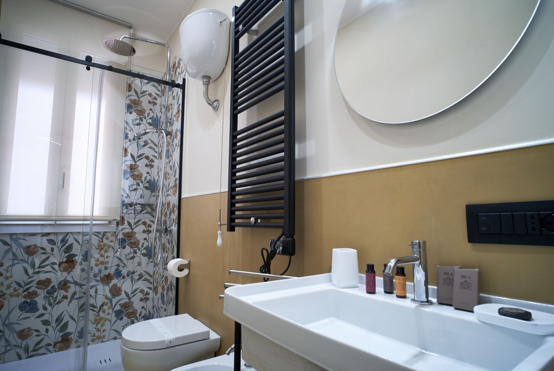 Dusche, Haartrockner, Bidet, Handtücher