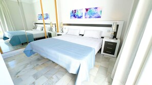 2 bedrooms, iron/ironing board, free WiFi, bed sheets