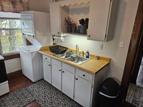 Marvelous 2-bedroom house in Terra Alta, WV. Veteran Owned