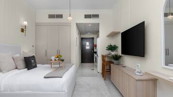 1 bedroom, in-room safe, iron/ironing board, free WiFi