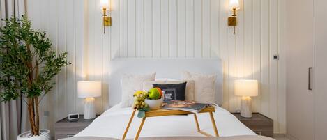 1 bedroom, in-room safe, iron/ironing board, free WiFi