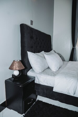 1 bedroom, WiFi, bed sheets