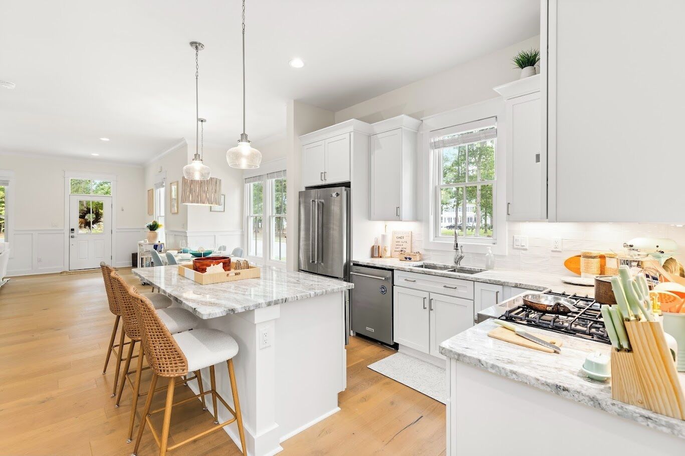 Mikrowelle, Ofen, Herdplatte, Geschirrspüler